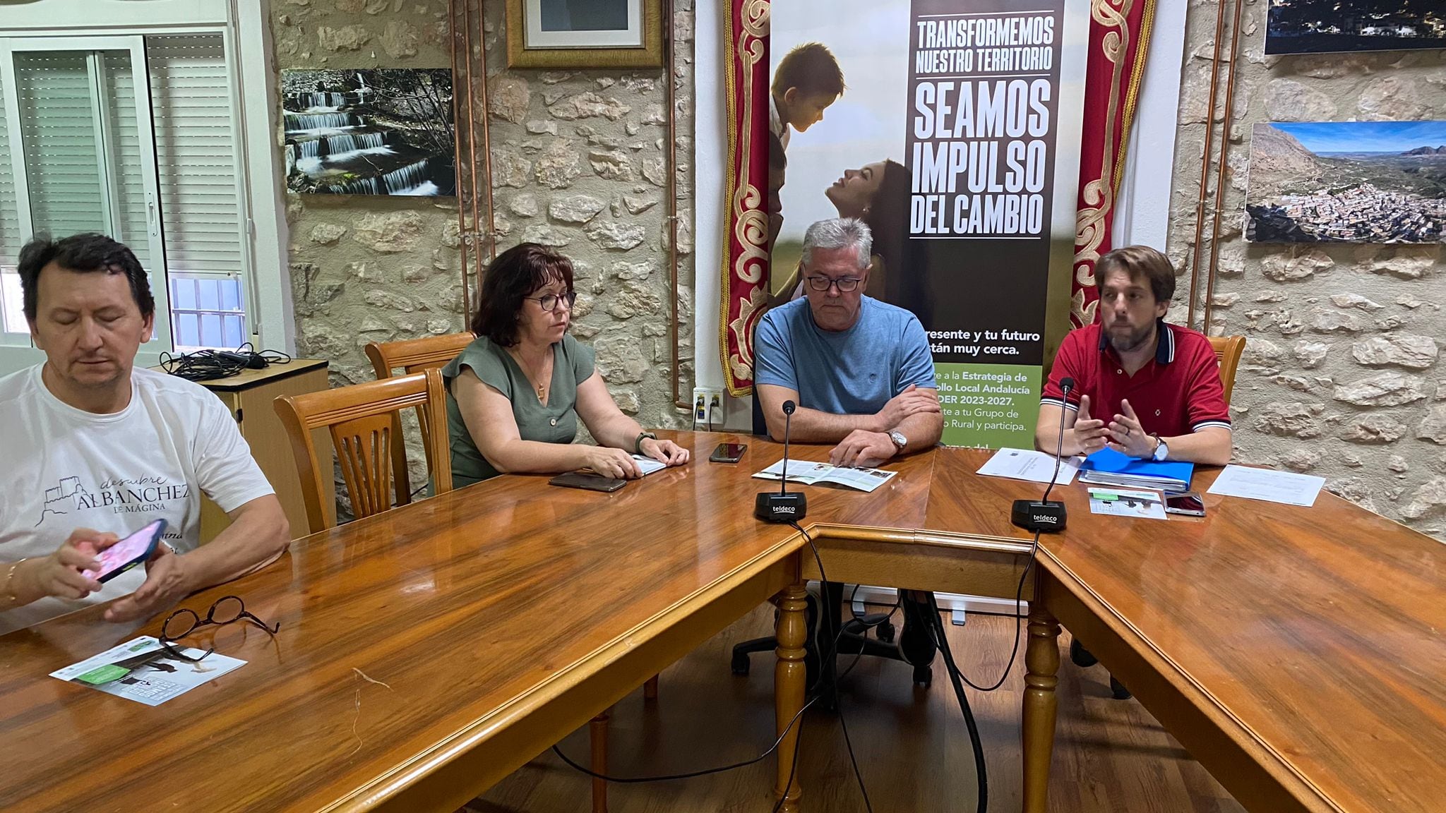 Reunión en el Ayuntamiento de Albanchez de Magina