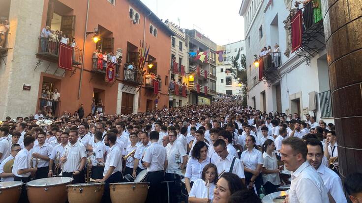 Entrevista a Jordi Vallés, valoración intenso trabajo de los Servicios Municipales en la Semana Grande de las Fiestas de Moros y Cristianos de Ontinyent.