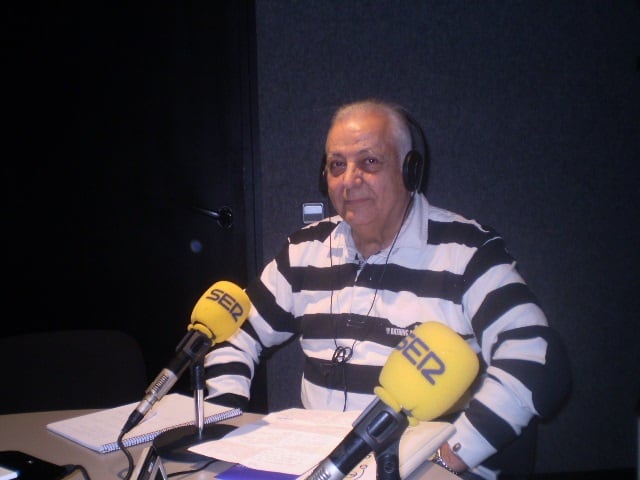 Paco García en los estudios de la Cadena SER en Alcobendas