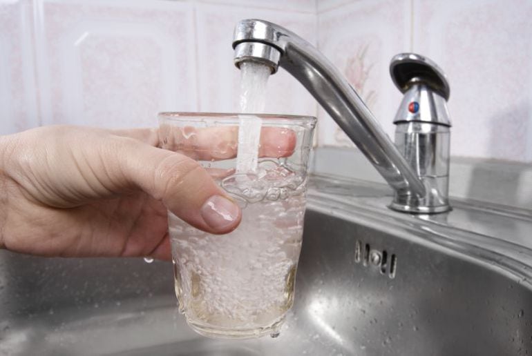 Los más pequeños están aprendiendo el ciclo integral del agua, hasta que llega a nuestros grifos (Imagen de archivo)