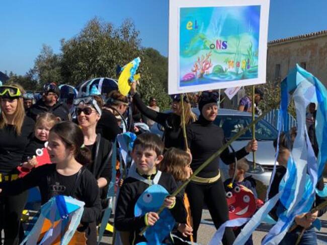 La temática medioambiental también ha estado muy presente en la rúa de Formentera