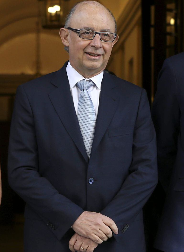 Montoro vigilará mensualmente desde el Ministerio las cuentas del Gobierno de Lambán