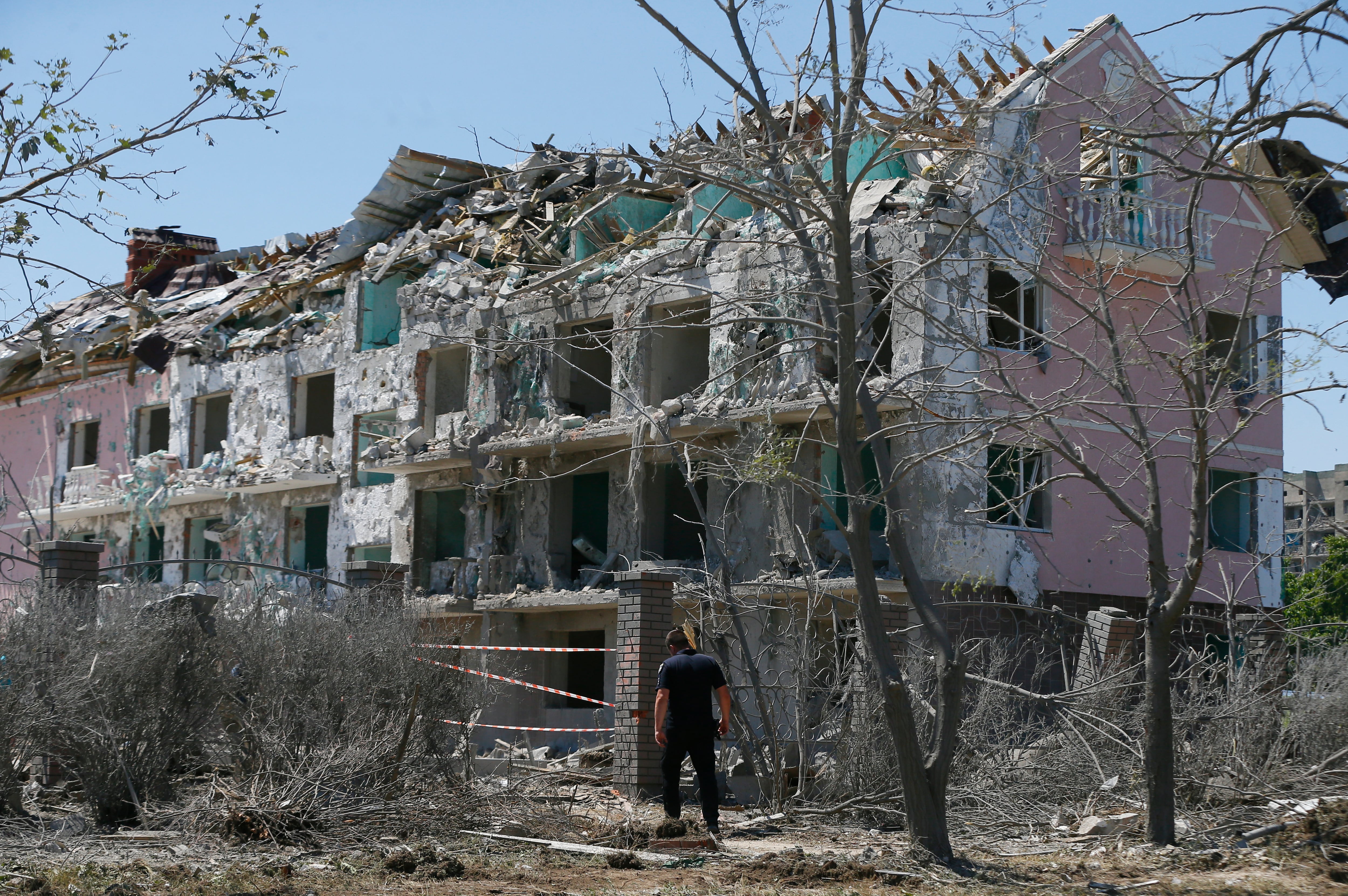 Un hotel destruido en Serhiivka, cerca de Odesa