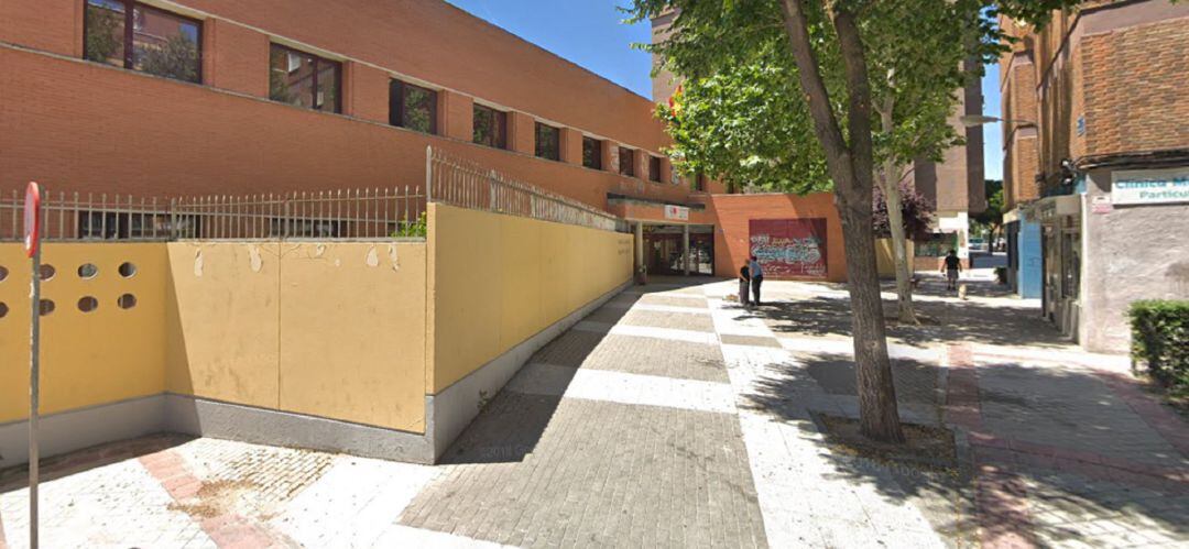 El Centro de Salud ed Castilla La Nueva, cerrado por las tardes