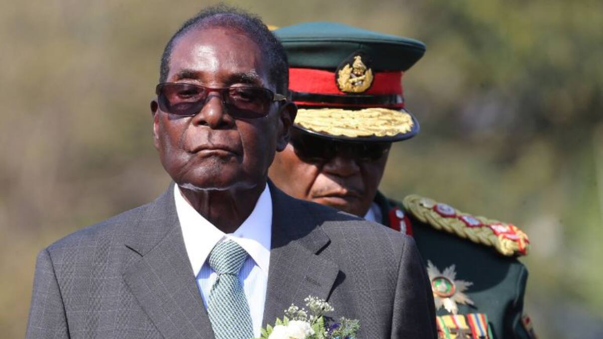Mugabe, de líder revolucionario a dictador