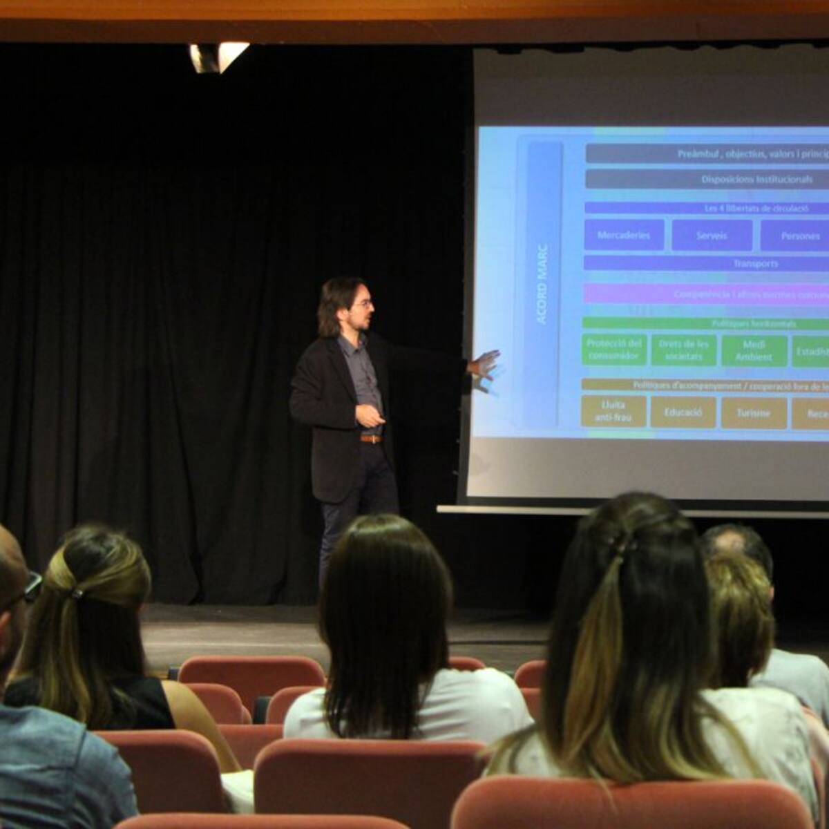 Riba admet que la campanya informativa de l'acord d'associació serà tan important com la negociació