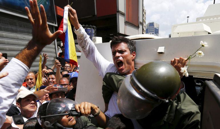 El opositor venezolano Leopoldo López durante las protestas