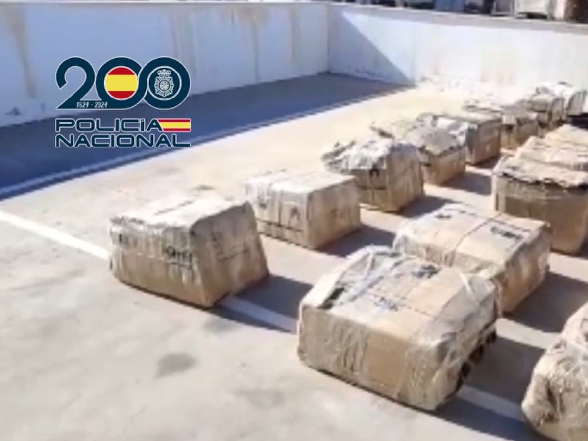 Cazado con casi una tonelada de hachís en un furgón en Lanzarote