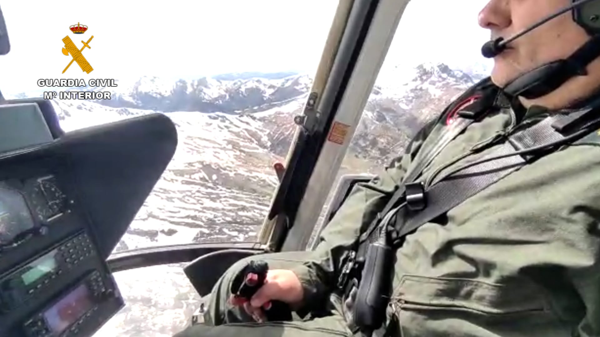 La Guardia Civil ha efectuado el rescate en la montaña