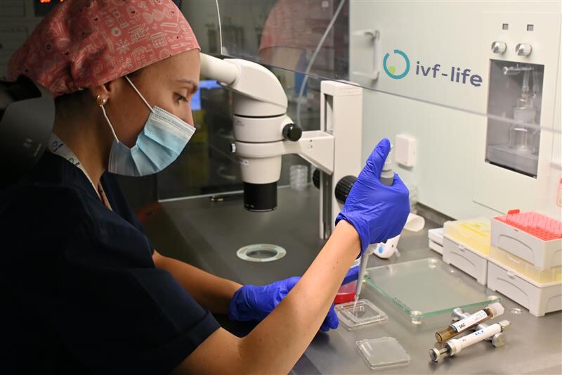 Laboratorio de IVF-LIFE MADRID, clínica de fertilidad y reproducción asistida