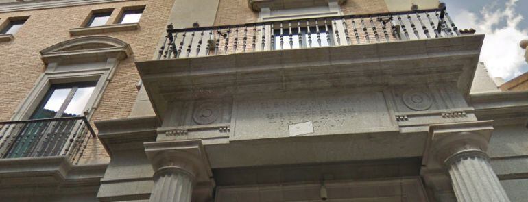 Fachada de la Delegación del ministerio de Hacienda en la calle Nueva de Toledo