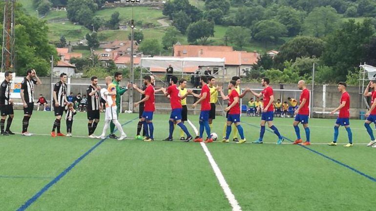 Instantes previos al encuentro de ayer