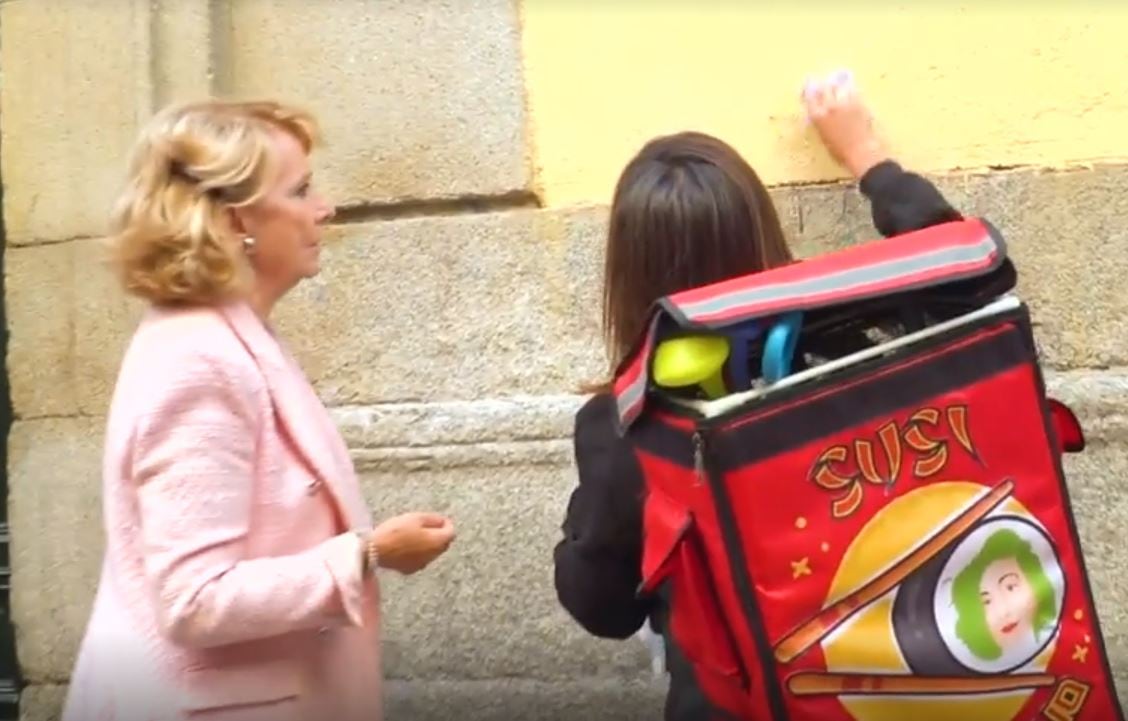 Esperanza Aguirre con Susi Caramelo en el programa de &#039;Cuentos Chinos&#039;.