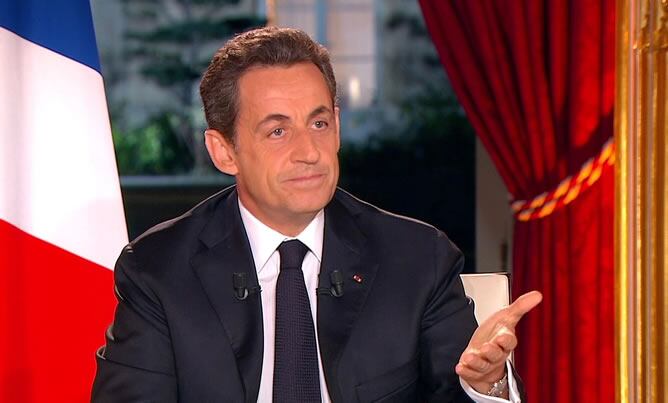 Sarkozy, durante la entrevista en nueve televisiones francesas