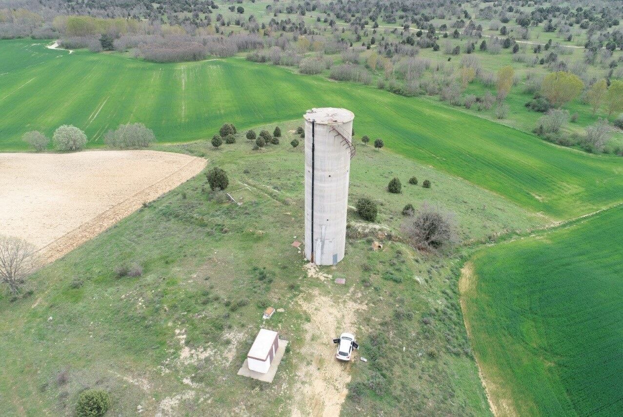 Vista aérea depósito elevado de Las Viñas de donde parte la nueva conducción