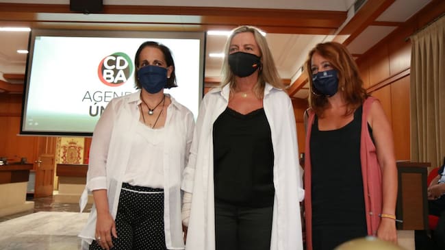 Las concejalas Blanca Torrent, Isabel Albás y Marian Aguilar