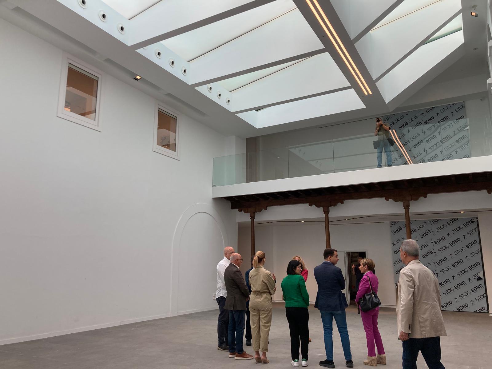 Patio de acceso al futuro MBEA (Museo de Bellas Artes) en el Hospital San Martín