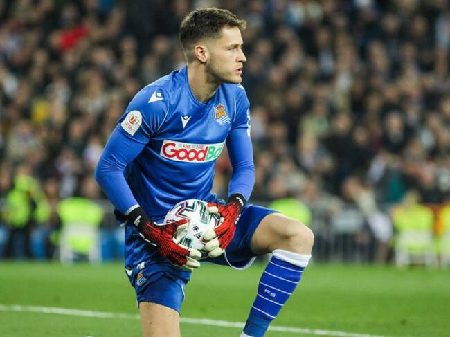 Alex Remiro durante un partido con la Real