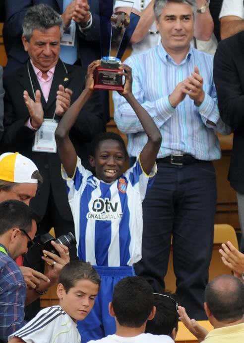 El Español ha derrotado al Mallorca en la final y se ha proclamado campeón del XVIII Torneo Nacional Blue BBVA Alevín Fútbol 7 organizado por la Fundación El Larguero