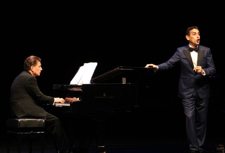 El tenor Juan Diego Florez en l'actuació a Andorra la Vella dins el marc dels actes de la capitalitat de la cultura iberoamericana.