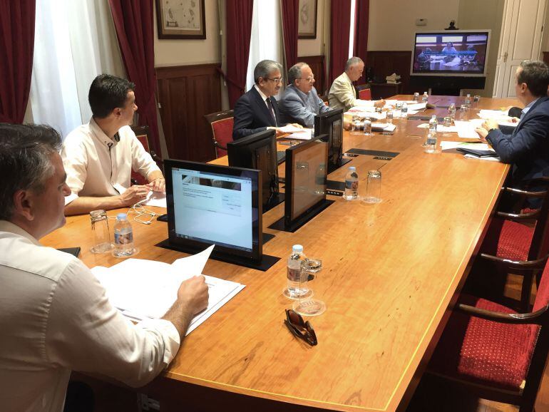 Reunión de la Junta de Portavoces en el Parlamento de Canarias. 