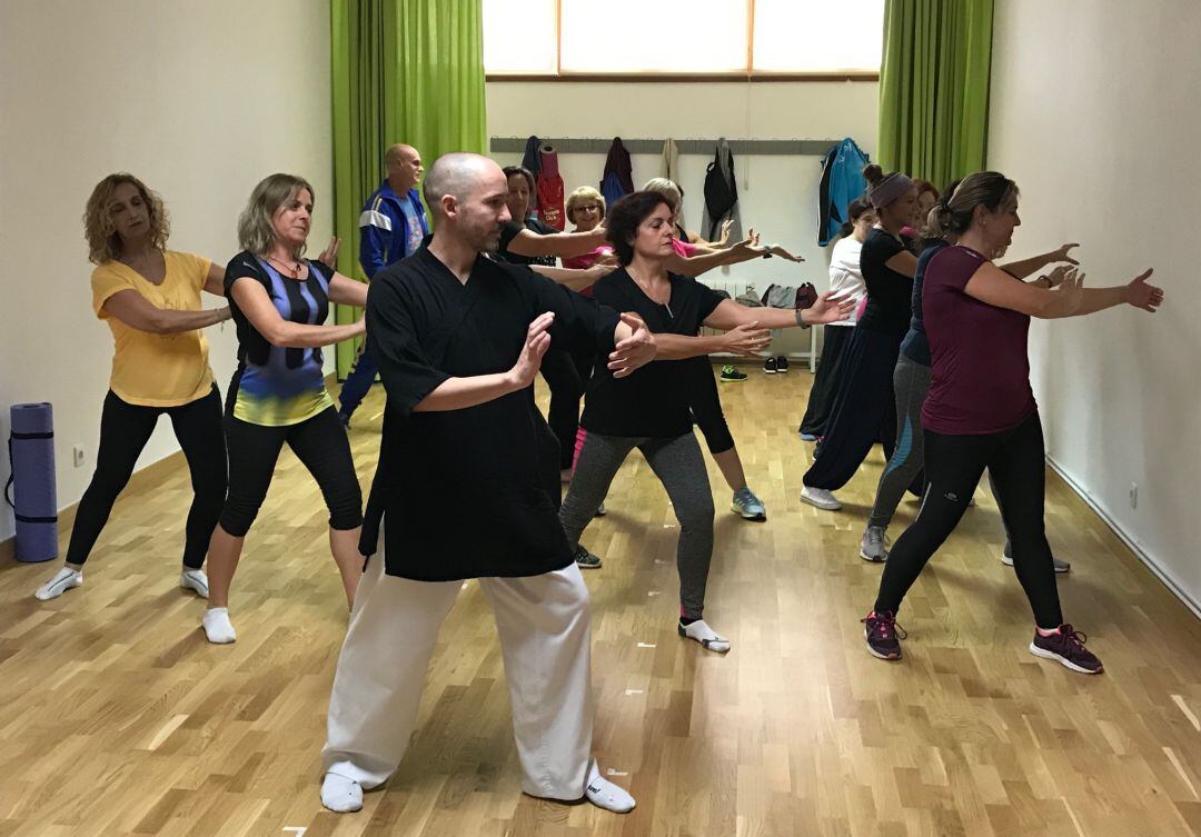 Imagen de archivo (antes del estallido de la pandemia) de uno de los cursos de la Universidad Popular de Valdepeñas (Ciudad Real)