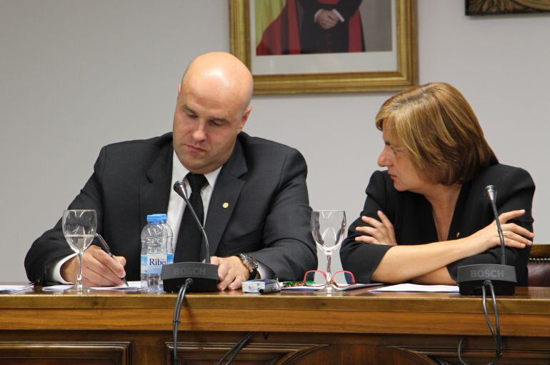 Els cònsols d'Escaldes durant la sessió de comú d'ahir.