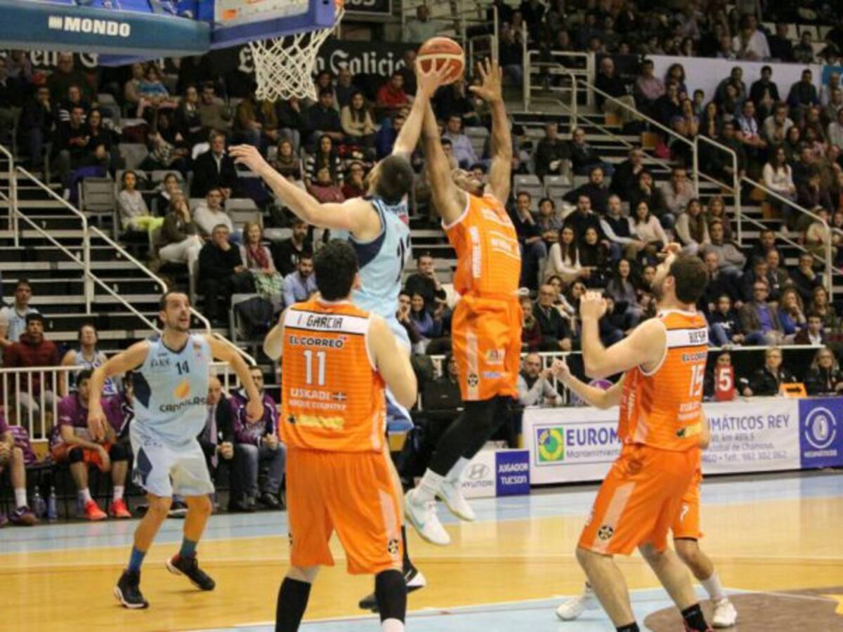 Otro triunfo de mérito del Araberri y derrotas de Araski y Zuzenak