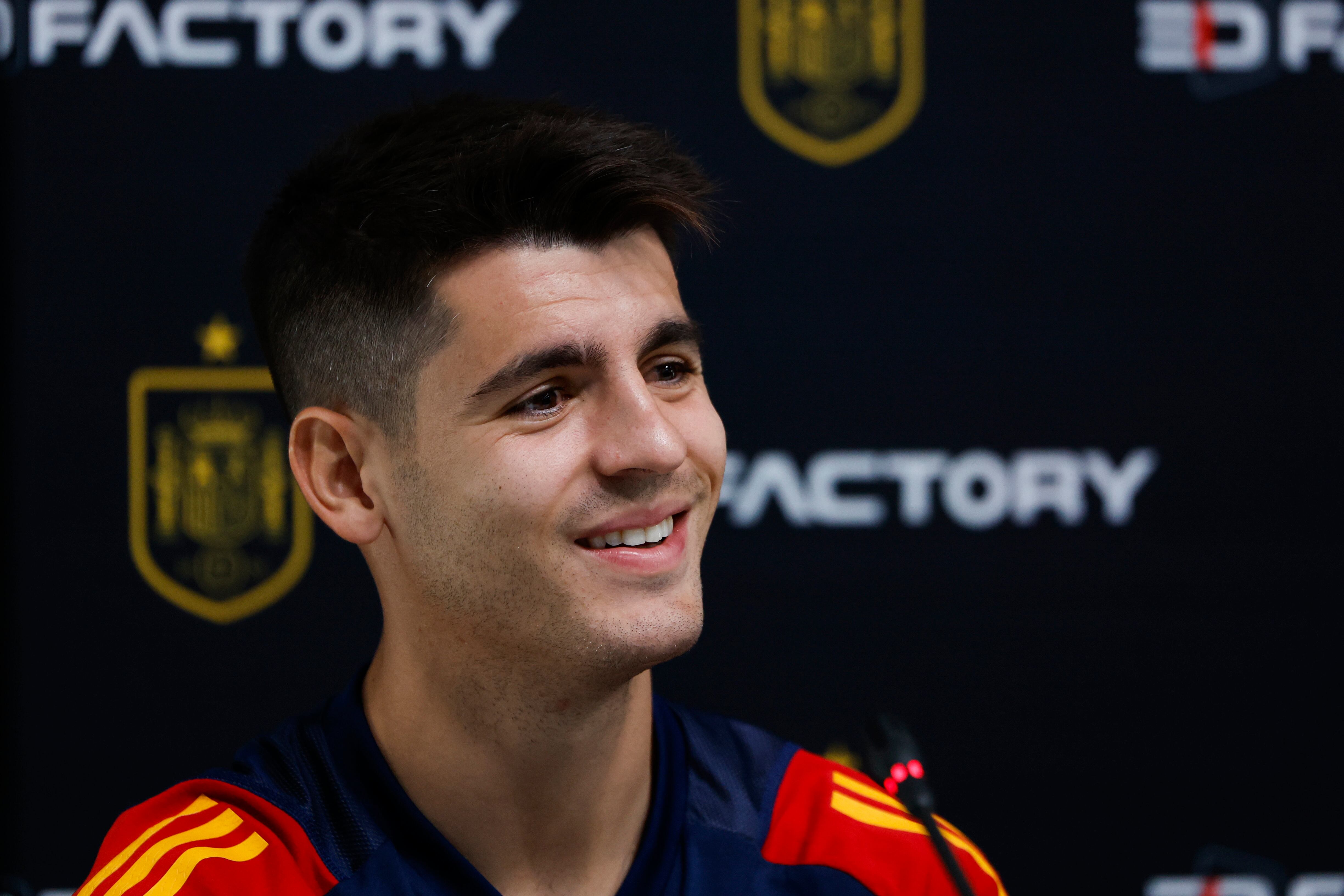 El delantero de la selección española de fútbol Álvaro Morata durante un acto celebrado este lunes en Doha, Catar