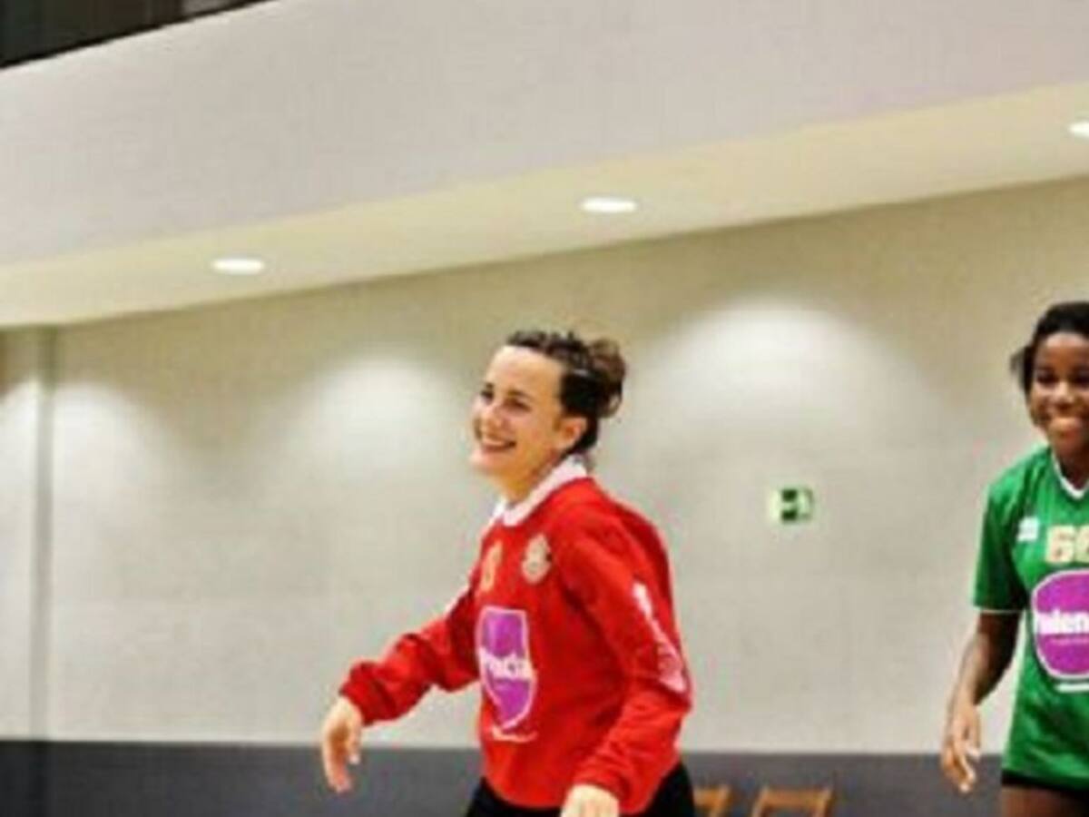 La capitana del Palencia Turismo, Sara García, cambia la pista por el banquillo tras 19 años