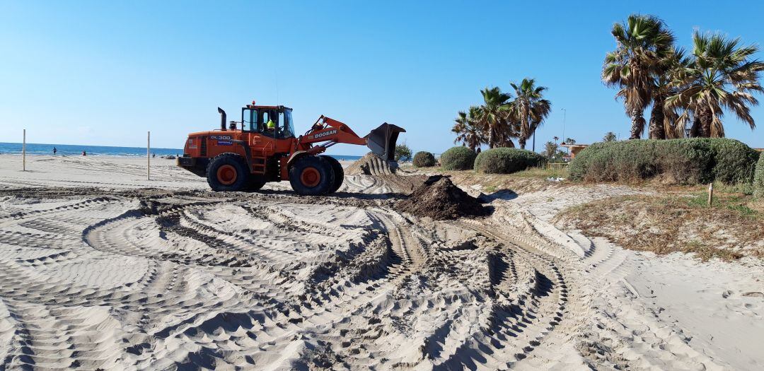 Limpieza de las playas de Castelló