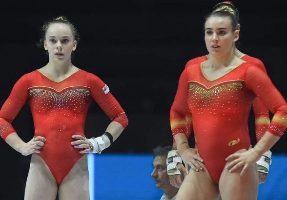 Laura Casabuena y Maia Llácer con la  Selección Española de gimnasia artística