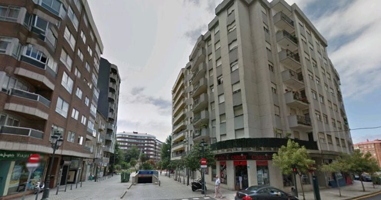 El incendio ocurría en un séptimo piso de Camelias 118.