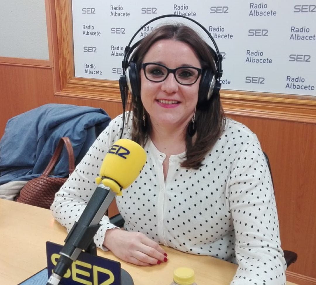 María Díaz, secretaria de Organización de Podemos en Castilla-La Mancha desde los estudios de Radio Albacete