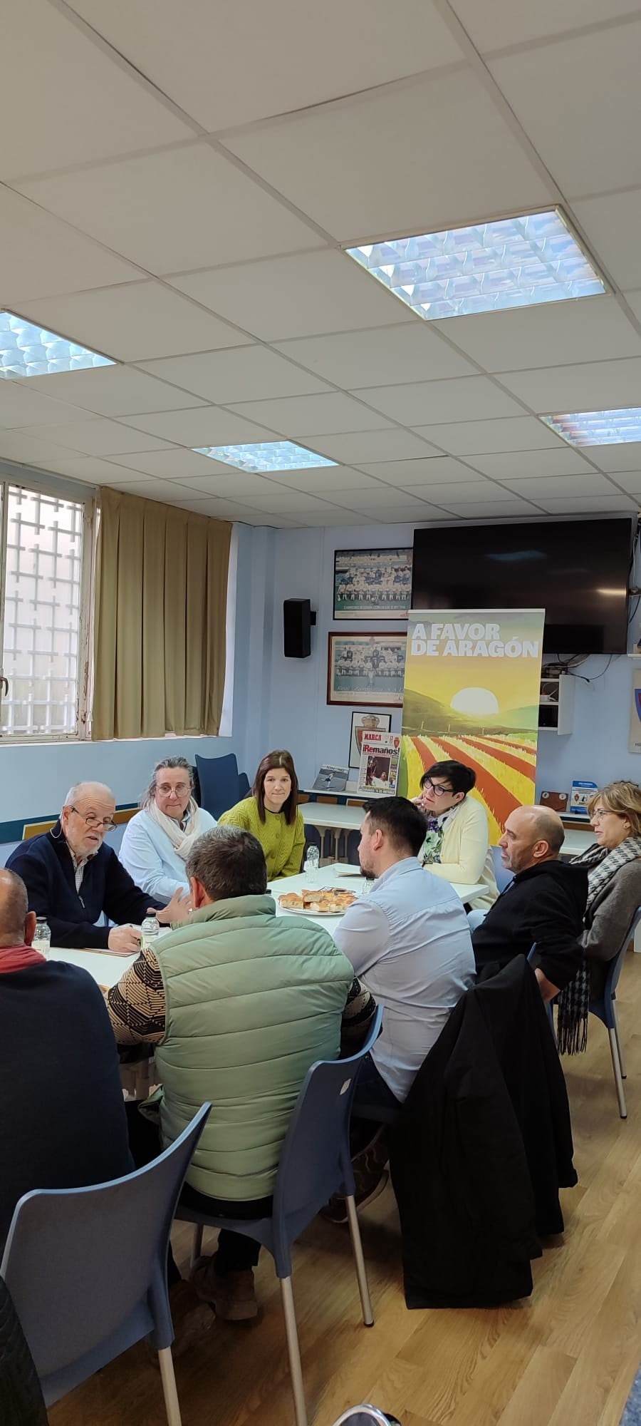 Reunión con la Plataforma en Defensa del Hospital de Barbastro. Foto: CHA