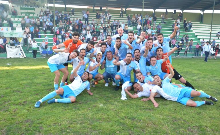 El Compos se proclamó campeón el pasado domingo ante el Arenteiro tras una excelsa campaña