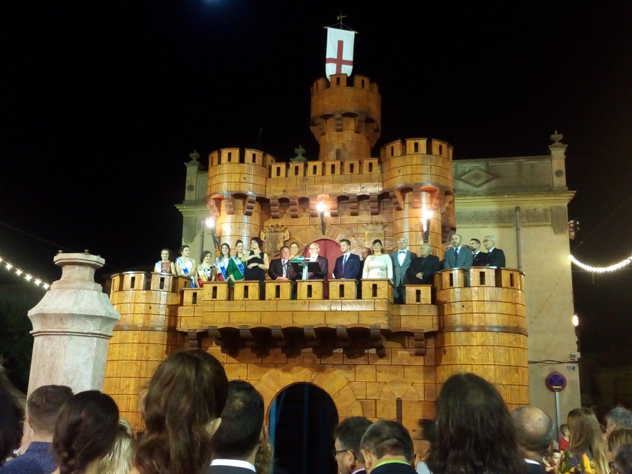 Castillo de fiestas en Caudete