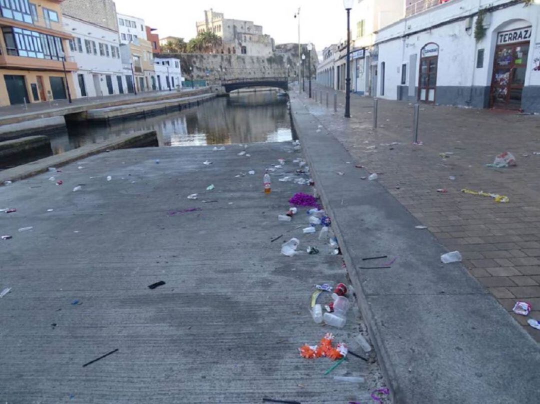 No recollir els fems per sant Joan pot deixar un panorama molt brut.