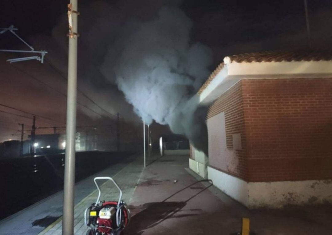 Incendio en la estación de Massalfassar