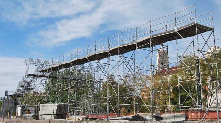 Obras de la pasarela peatonal en La Pilarica