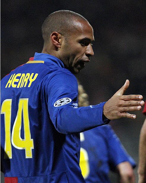 Henry durante el partido del Barça en Lyon