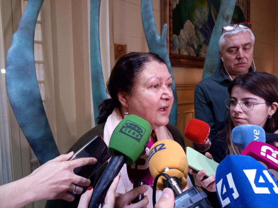 La consellera de Agricultura, Mae de la Concha, en una rueda de prensa.