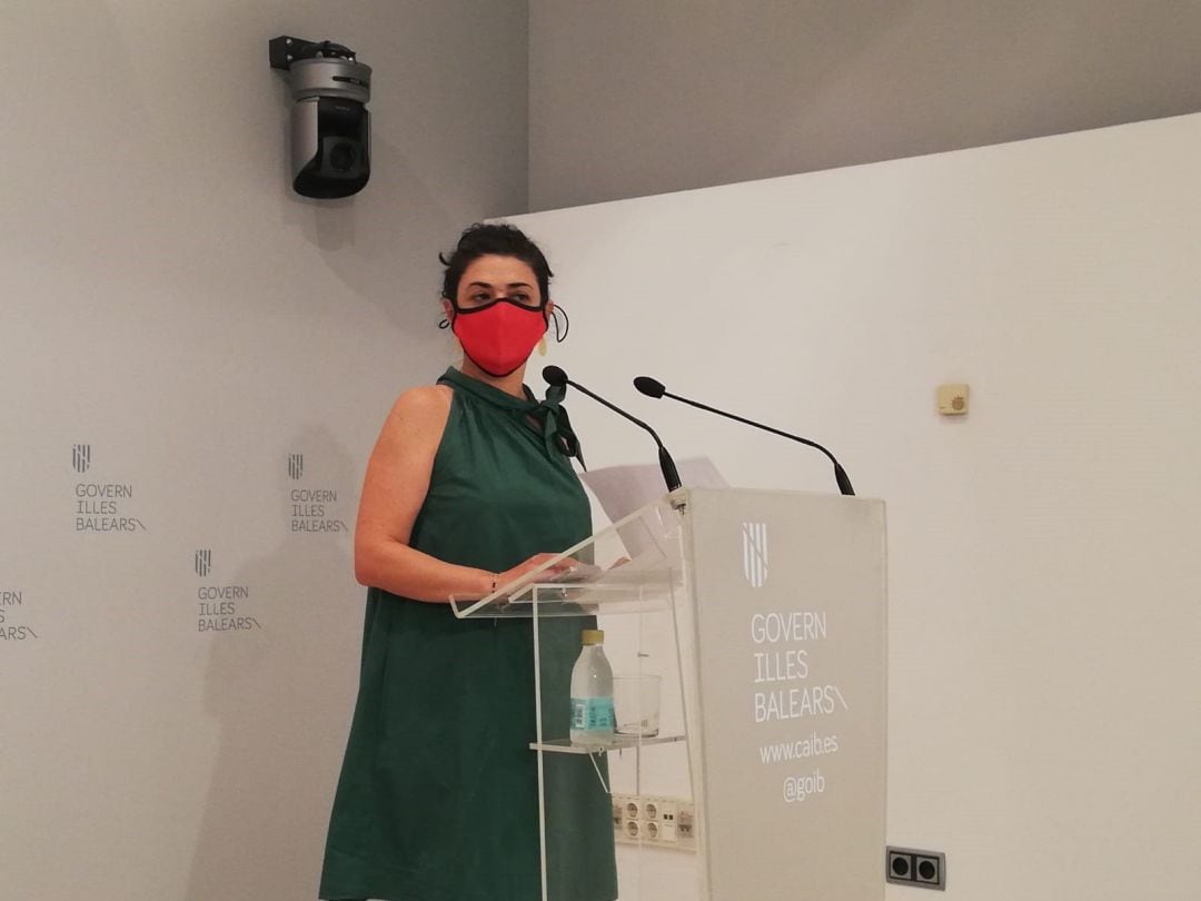 La consellera de Modernización y Administraciones Públicas, Isabel Castro, durante la rueda de prensa posterior al Consell de Govern.