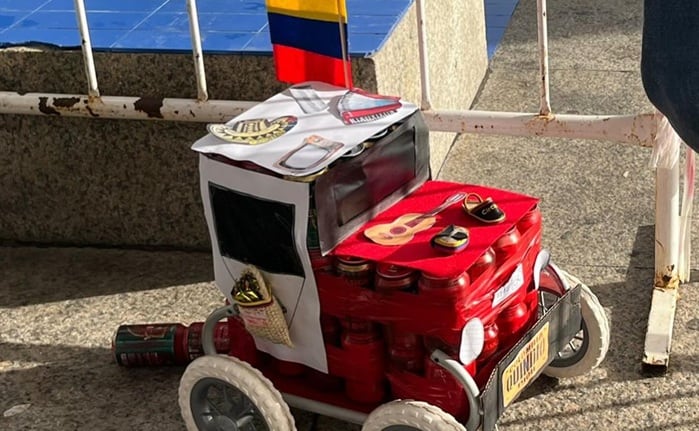 Arrastre de latas en Algeciras