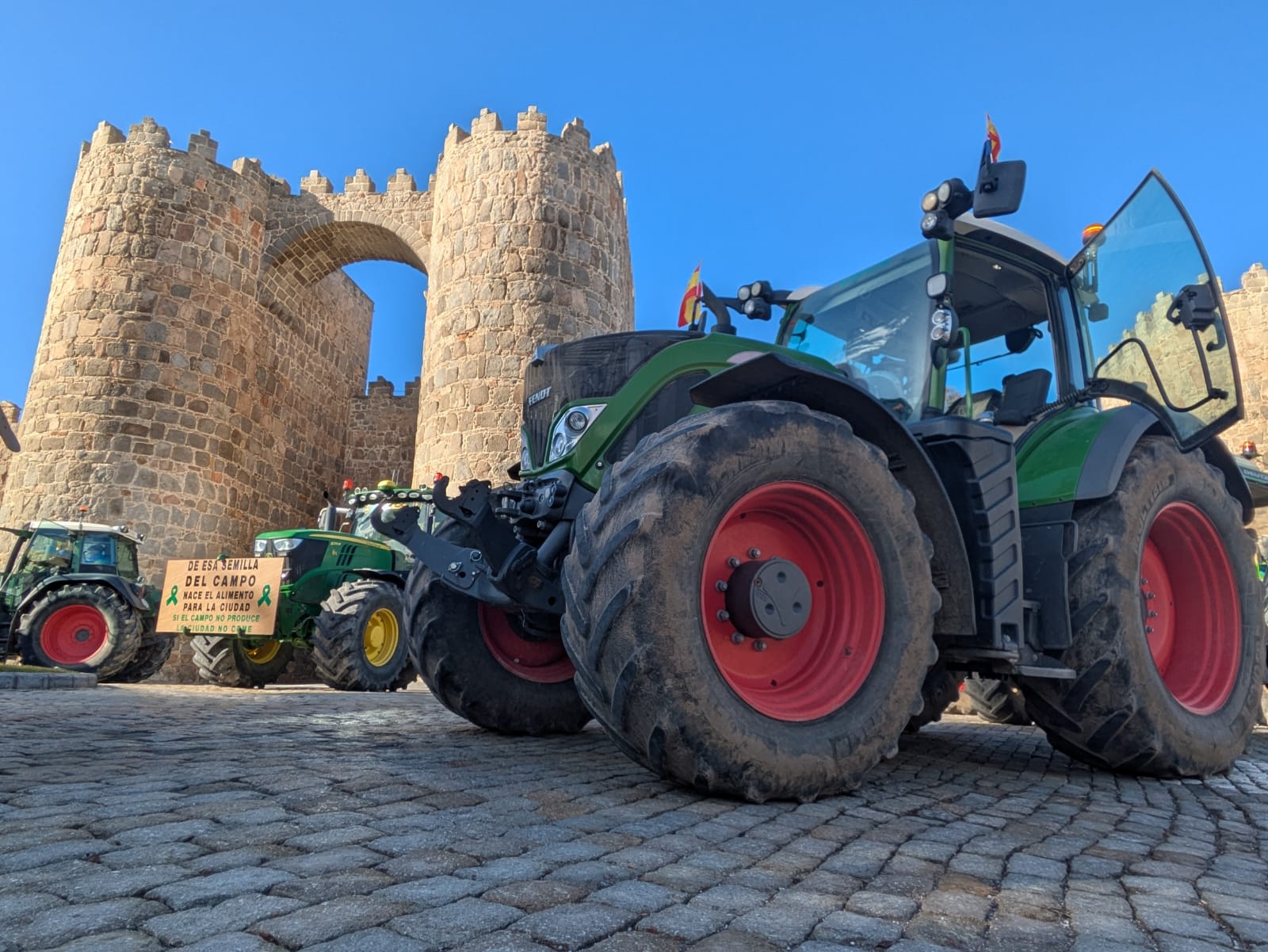 Tractorada Ávila./Ser Ávila