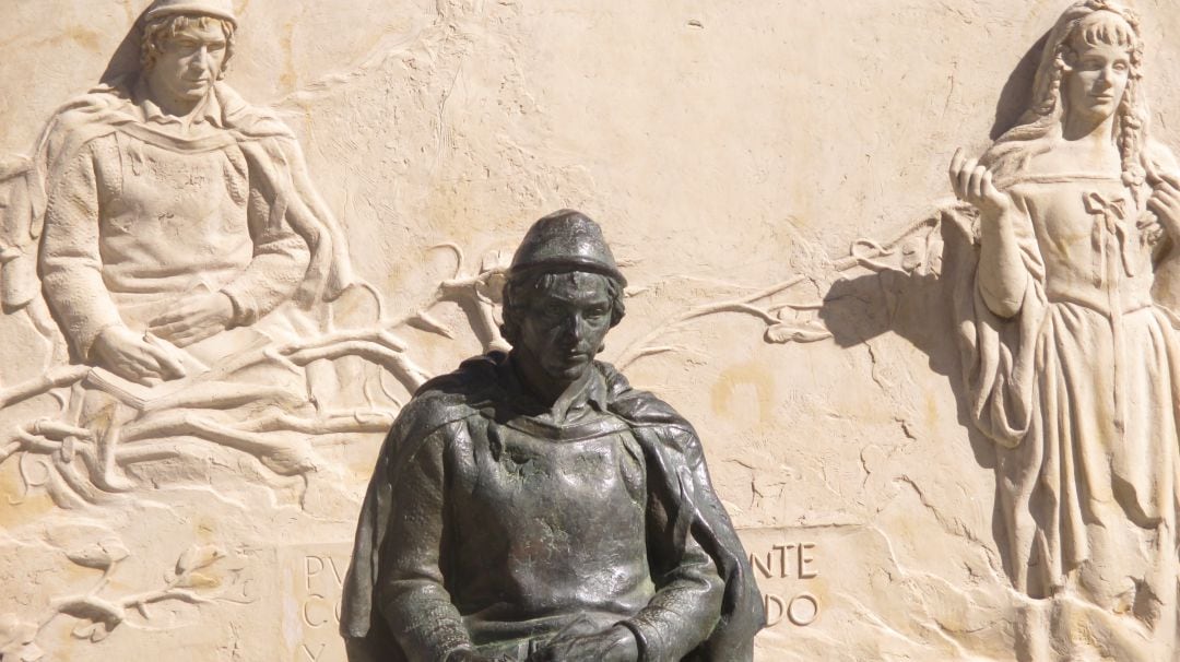 Monumento a Jorge Manrique en Paredes de Nava (Palencia)