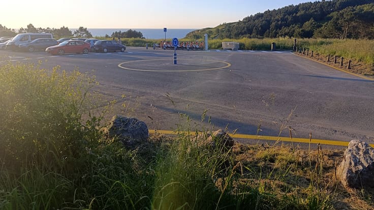 Bizkaibus vuelve a Azkorri tras la instalación de una nueva rotonda en el aparcamiento