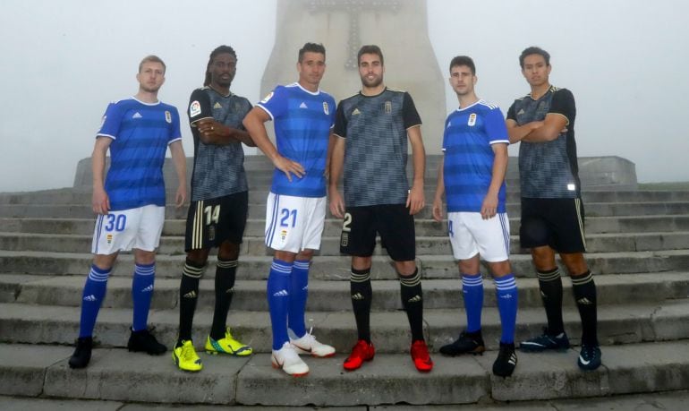 Presentación de las camisetas del Real Oviedo para la temporada 2018 - 2019