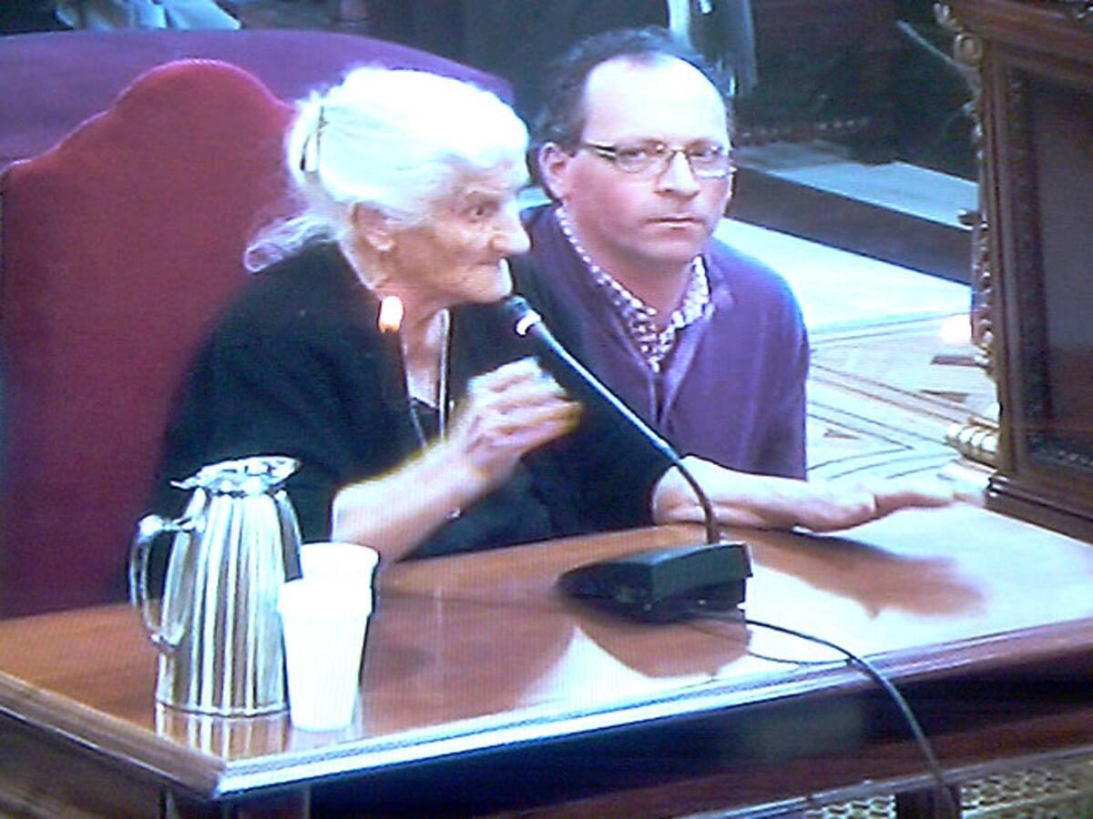 "A mi padre se lo llevaron vivo y vivo lo reclamaba mi madre"