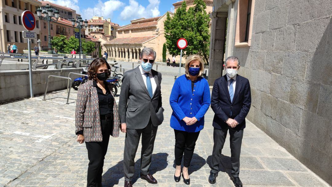 Visita de Fátima Báñez, presidenta Fundación CEOE y Santiago Aparicio, presidente CEOE CyL a Segovia